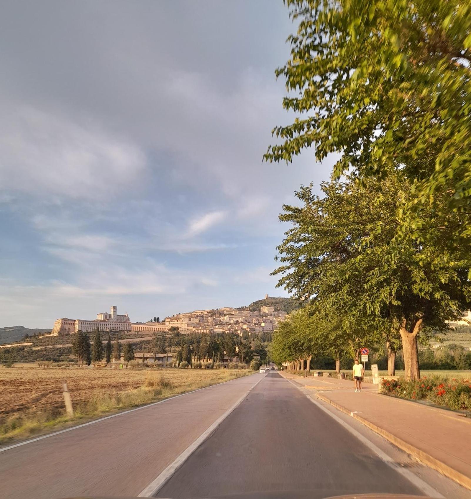 Casa Vacanze Perfecta Laetitia Assisi Vila Tordandrea Exterior foto